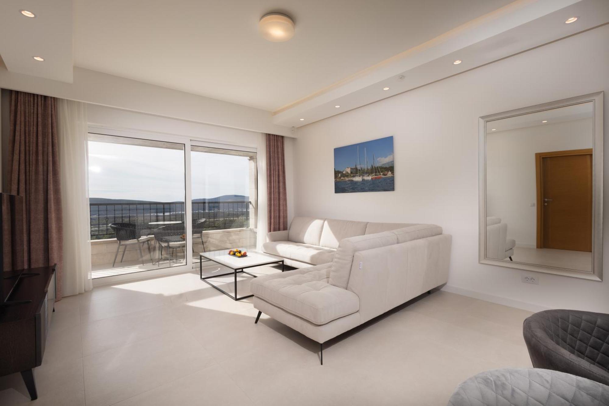 Panorama Bay Luxury Apartments 科托尔 外观 照片