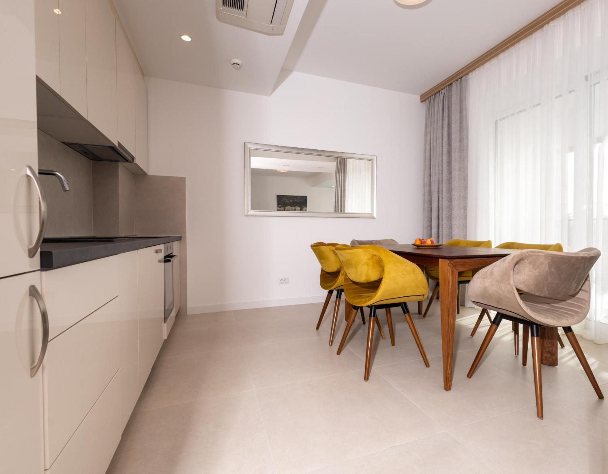 Panorama Bay Luxury Apartments 科托尔 外观 照片