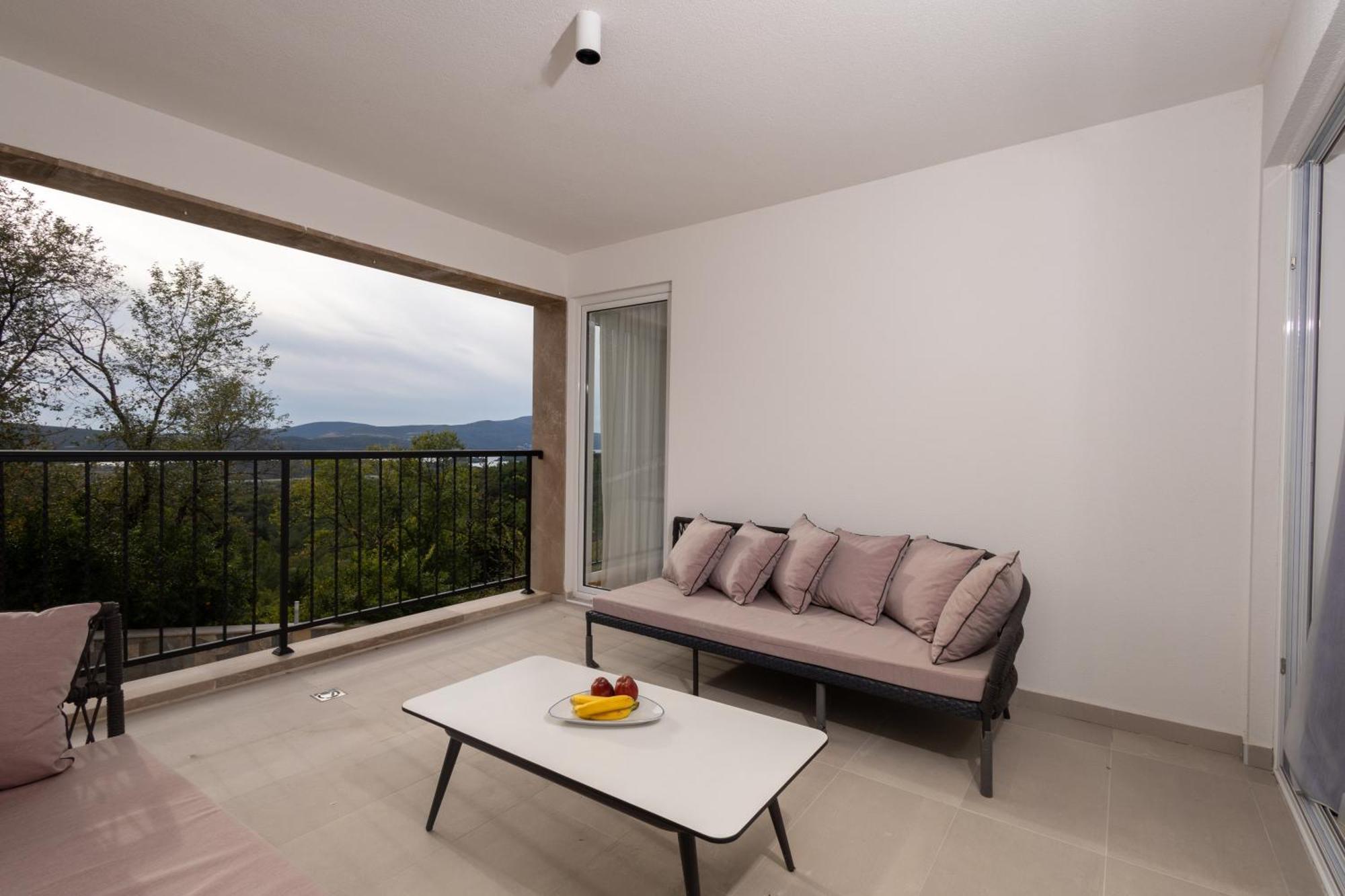 Panorama Bay Luxury Apartments 科托尔 外观 照片